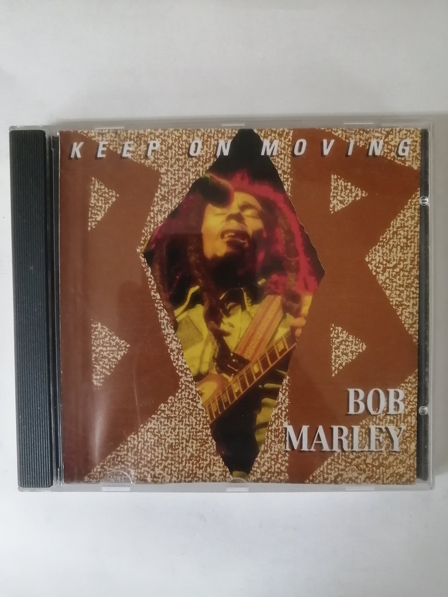 CD BOB MARLEY - KEEP ON MOVING