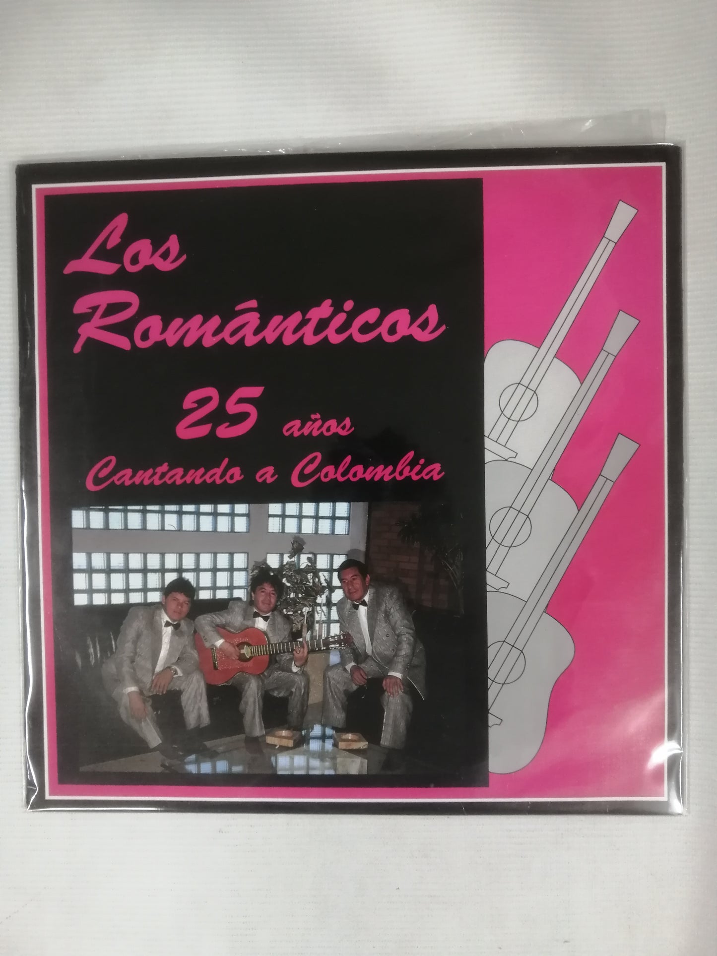 LP TRIO LOS ROMÁNTICOS - 25 AÑOS CANTANDO A COLOMBIA