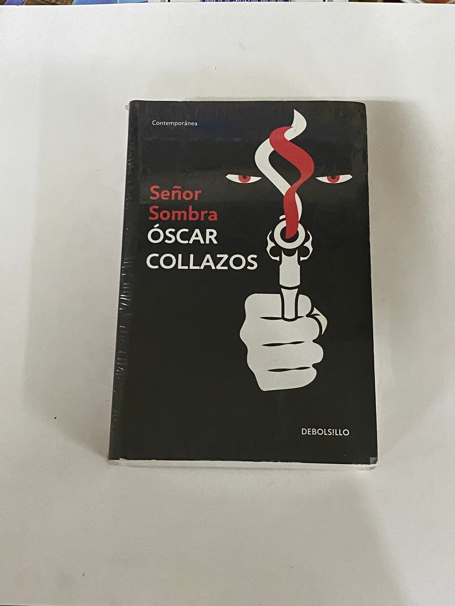 SEÑOR SOMBRA- OSCAR COLLAZOS