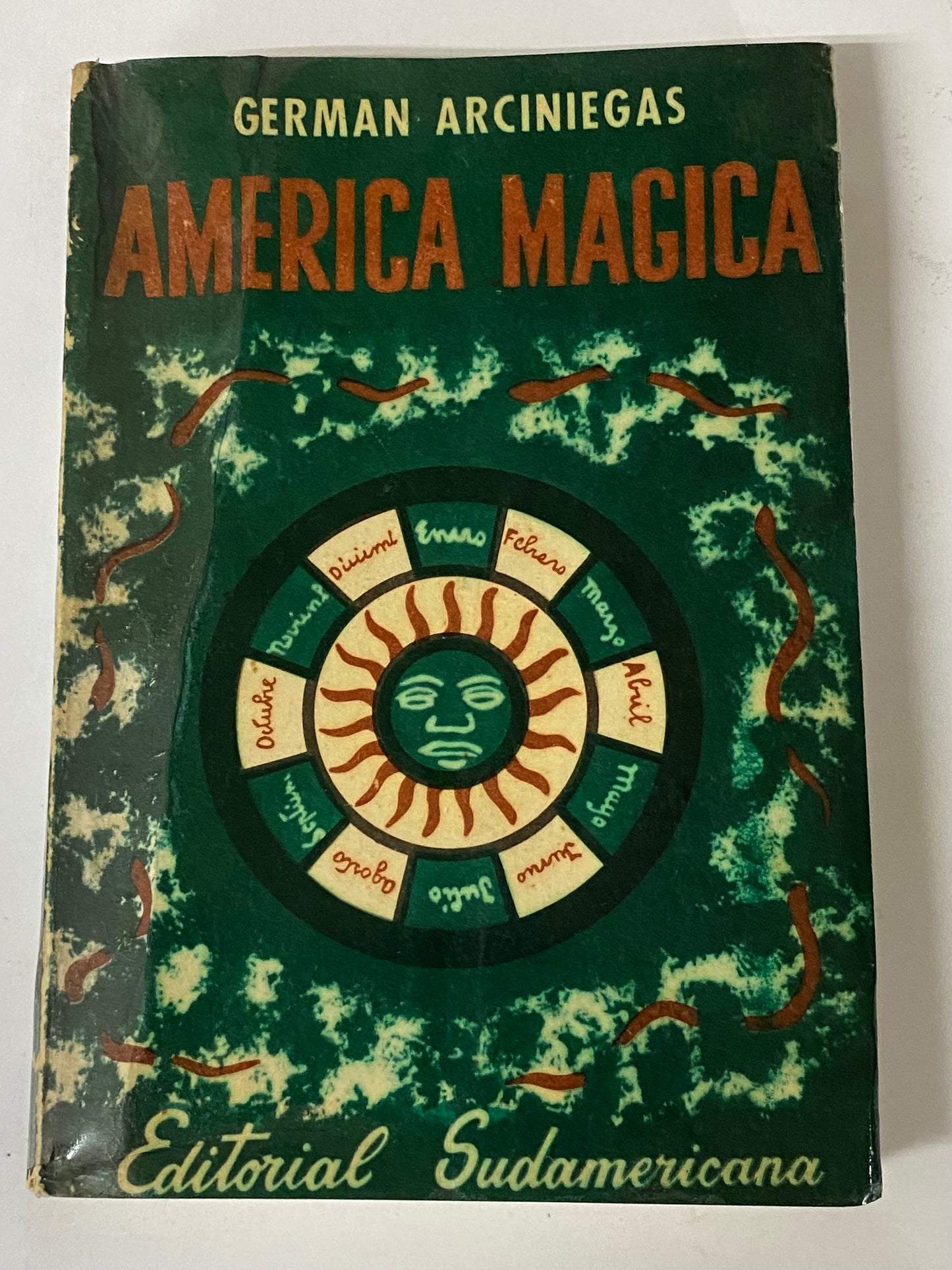 AMERICA MAGICA- GERMAN ARCINIEGAS